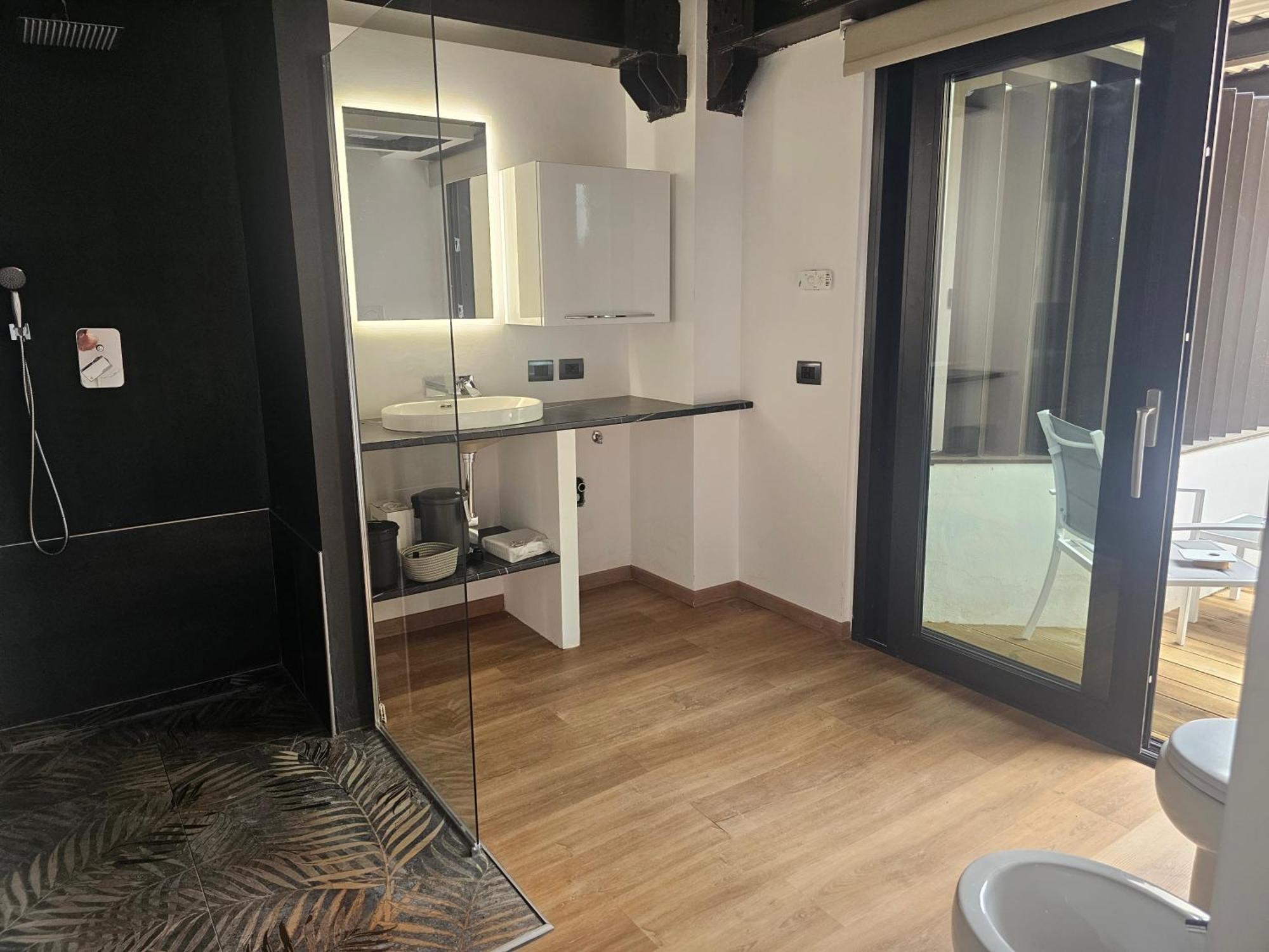 Mezzago Royal Suites Esterno foto