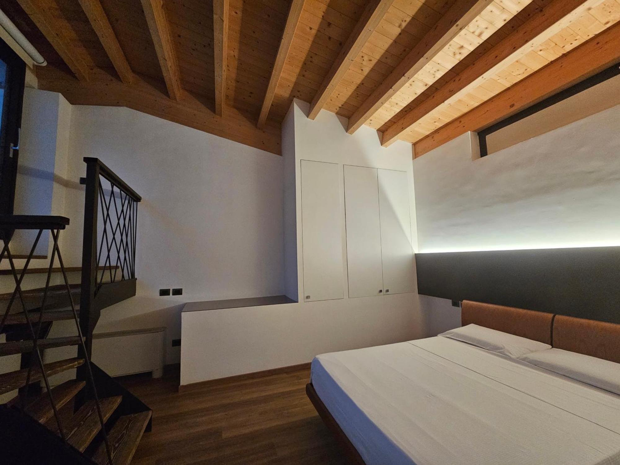 Mezzago Royal Suites Esterno foto
